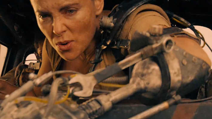<strong>Charlize Theron</strong> crâne rasé dans <em>Mad Max</em> Fury Road